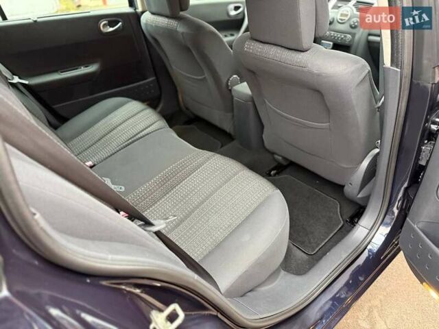 Синий Рено Меган, объемом двигателя 1.6 л и пробегом 151 тыс. км за 5900 $, фото 89 на Automoto.ua