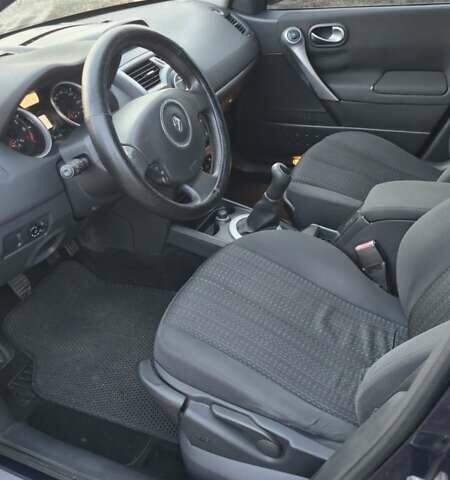 Синій Рено Меган, об'ємом двигуна 1.6 л та пробігом 248 тис. км за 5300 $, фото 3 на Automoto.ua