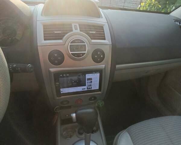 Синий Рено Меган, объемом двигателя 2 л и пробегом 218 тыс. км за 4990 $, фото 13 на Automoto.ua