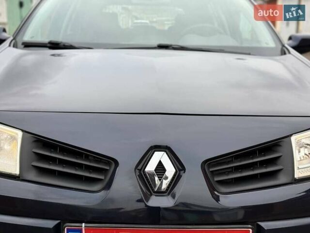 Синий Рено Меган, объемом двигателя 1.6 л и пробегом 151 тыс. км за 5900 $, фото 102 на Automoto.ua