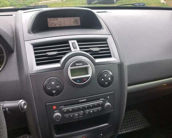 Синий Рено Меган, объемом двигателя 1.6 л и пробегом 213 тыс. км за 5700 $, фото 48 на Automoto.ua