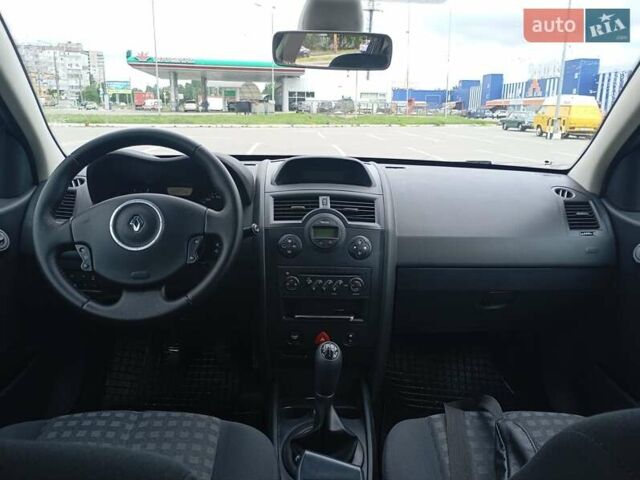 Рено Меган 2006 у Сумах на Automoto.ua Синій Рено Меган, об'ємом двигуна 1.6 л та пробігом 163 тис. км за 5200 $, фото 19 на Automoto.ua