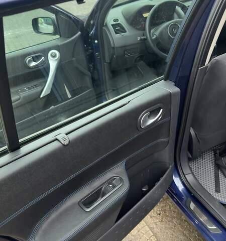 Синий Рено Меган, объемом двигателя 1.6 л и пробегом 223 тыс. км за 5500 $, фото 5 на Automoto.ua