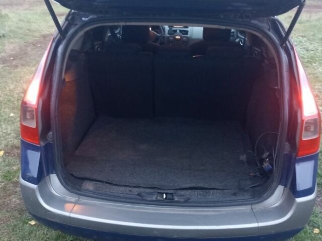 Синий Рено Меган, объемом двигателя 1.9 л и пробегом 445 тыс. км за 4650 $, фото 6 на Automoto.ua