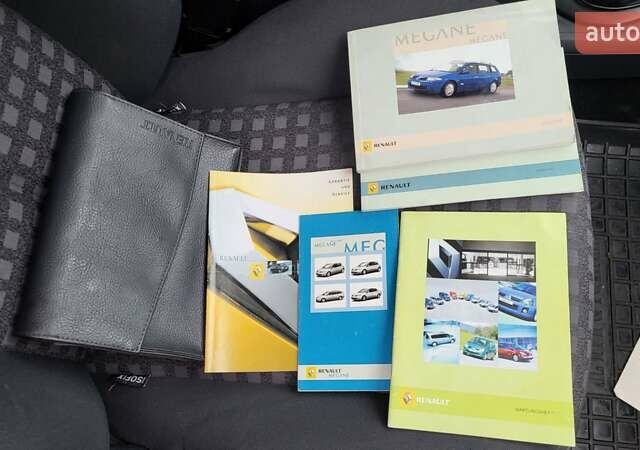 Синій Рено Меган, об'ємом двигуна 1.6 л та пробігом 249 тис. км за 5550 $, фото 36 на Automoto.ua
