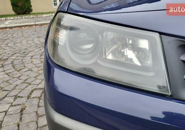 Синій Рено Меган, об'ємом двигуна 1.6 л та пробігом 249 тис. км за 5550 $, фото 6 на Automoto.ua
