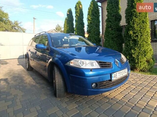 Синий Рено Меган, объемом двигателя 2 л и пробегом 218 тыс. км за 4990 $, фото 1 на Automoto.ua