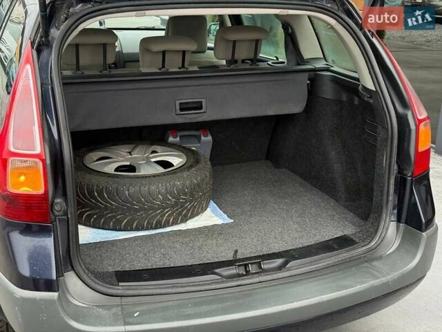 Синий Рено Меган, объемом двигателя 1.6 л и пробегом 300 тыс. км за 4800 $, фото 33 на Automoto.ua