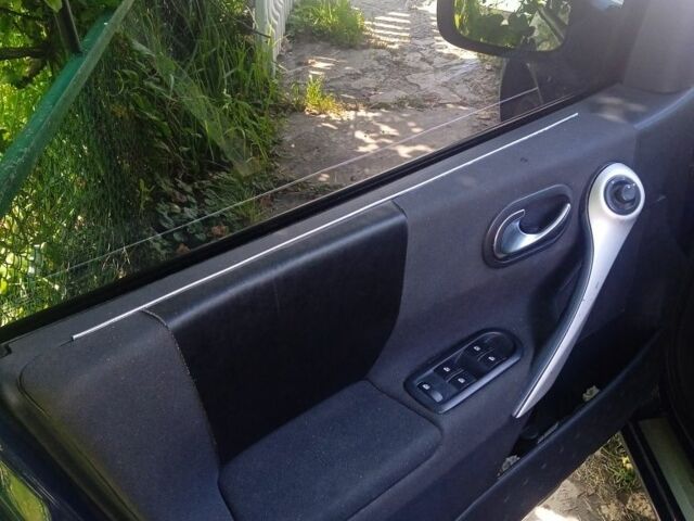 Синий Рено Меган, объемом двигателя 1.5 л и пробегом 300 тыс. км за 4300 $, фото 8 на Automoto.ua