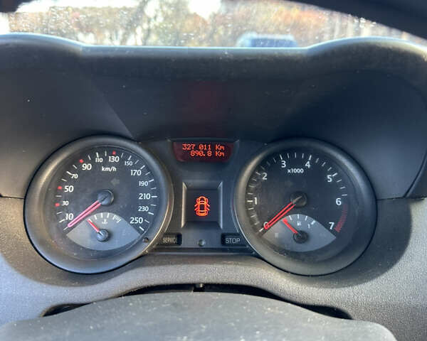 Синій Рено Меган, об'ємом двигуна 1.59 л та пробігом 327 тис. км за 2999 $, фото 9 на Automoto.ua