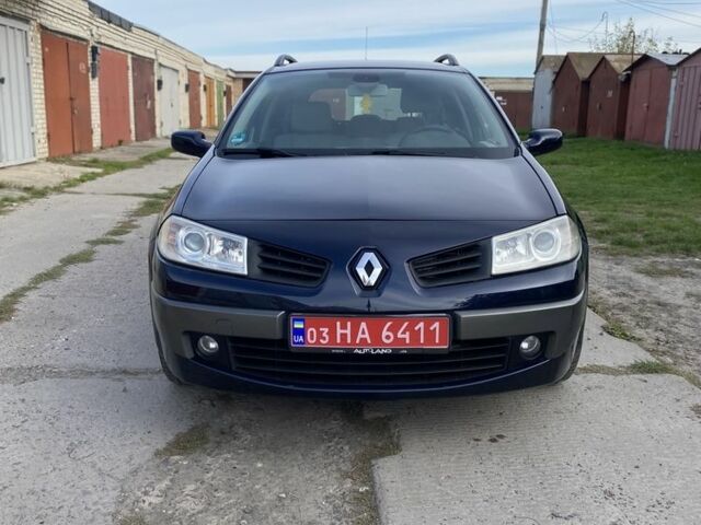 Синий Рено Меган, объемом двигателя 1.6 л и пробегом 229 тыс. км за 4850 $, фото 2 на Automoto.ua