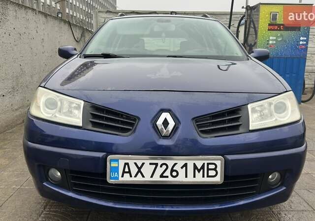 Синий Рено Меган, объемом двигателя 1.6 л и пробегом 223 тыс. км за 5500 $, фото 1 на Automoto.ua