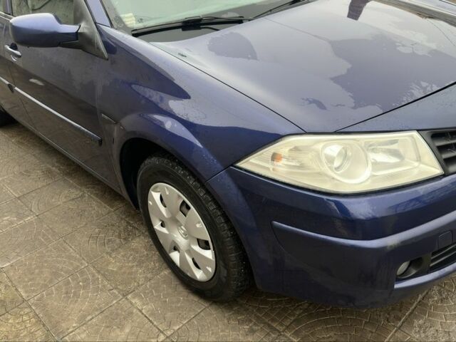 Синий Рено Меган, объемом двигателя 1.6 л и пробегом 223 тыс. км за 5500 $, фото 10 на Automoto.ua