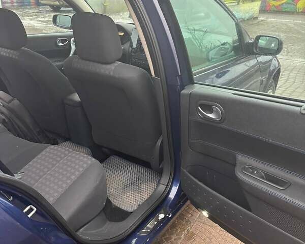 Синий Рено Меган, объемом двигателя 1.6 л и пробегом 223 тыс. км за 5500 $, фото 18 на Automoto.ua