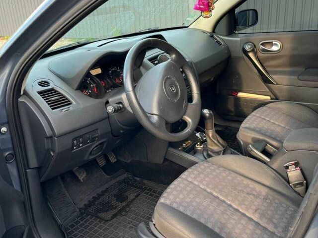 Синий Рено Меган, объемом двигателя 1.6 л и пробегом 210 тыс. км за 5200 $, фото 6 на Automoto.ua