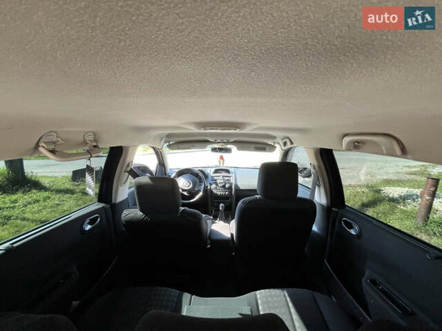 Синий Рено Меган, объемом двигателя 0 л и пробегом 240 тыс. км за 4200 $, фото 9 на Automoto.ua