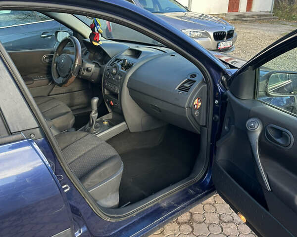 Синій Рено Меган, об'ємом двигуна 1.59 л та пробігом 327 тис. км за 2999 $, фото 6 на Automoto.ua