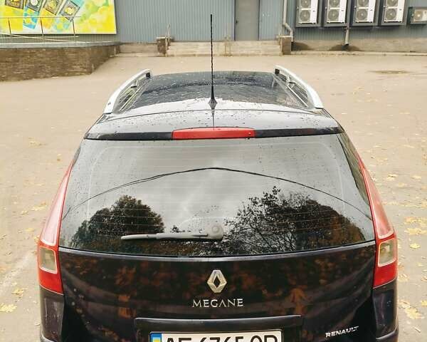 Синій Рено Меган, об'ємом двигуна 2 л та пробігом 223 тис. км за 5600 $, фото 6 на Automoto.ua