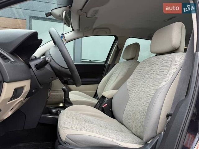 Синий Рено Меган, объемом двигателя 1.6 л и пробегом 300 тыс. км за 4800 $, фото 17 на Automoto.ua