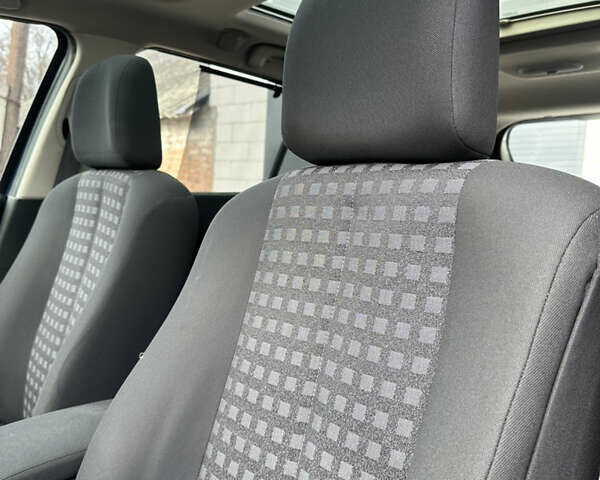 Синий Рено Меган, объемом двигателя 1.6 л и пробегом 213 тыс. км за 5350 $, фото 23 на Automoto.ua