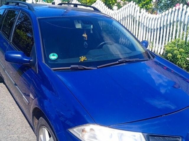 Синий Рено Меган, объемом двигателя 1.5 л и пробегом 300 тыс. км за 4300 $, фото 2 на Automoto.ua