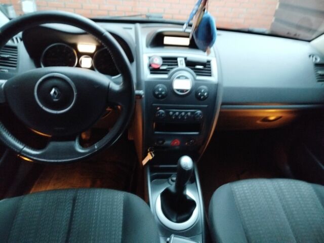 Синий Рено Меган, объемом двигателя 1.6 л и пробегом 203 тыс. км за 5800 $, фото 7 на Automoto.ua