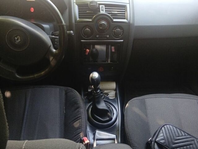 Синий Рено Меган, объемом двигателя 1.5 л и пробегом 300 тыс. км за 4300 $, фото 13 на Automoto.ua