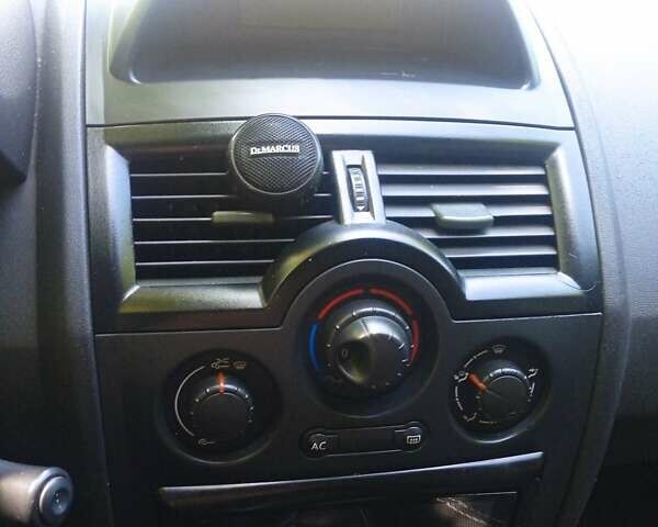 Синій Рено Меган, об'ємом двигуна 1.46 л та пробігом 300 тис. км за 4300 $, фото 14 на Automoto.ua