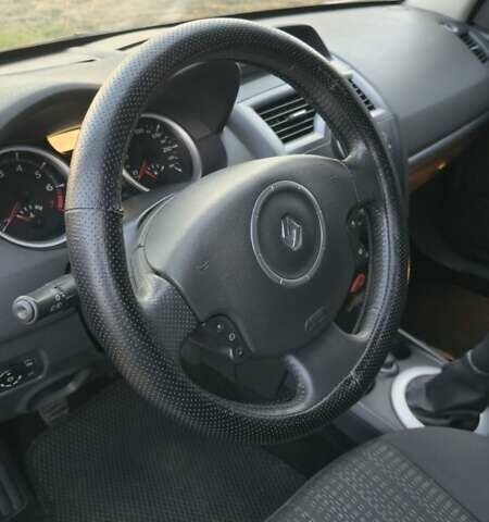 Синій Рено Меган, об'ємом двигуна 1.6 л та пробігом 248 тис. км за 5300 $, фото 4 на Automoto.ua