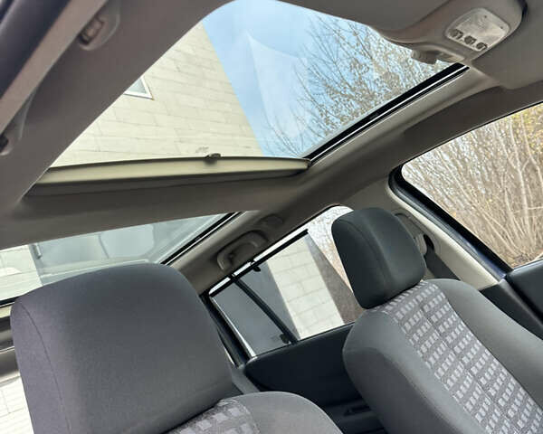 Синий Рено Меган, объемом двигателя 1.6 л и пробегом 213 тыс. км за 5350 $, фото 18 на Automoto.ua