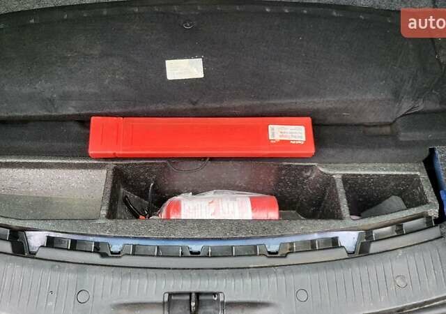 Синій Рено Меган, об'ємом двигуна 1.6 л та пробігом 249 тис. км за 5550 $, фото 23 на Automoto.ua