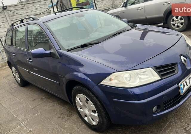 Синий Рено Меган, объемом двигателя 1.6 л и пробегом 223 тыс. км за 5500 $, фото 2 на Automoto.ua