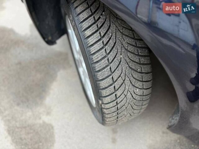 Синий Рено Меган, объемом двигателя 1.6 л и пробегом 151 тыс. км за 5900 $, фото 66 на Automoto.ua