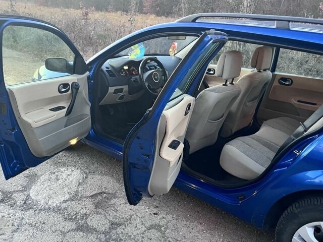 Синий Рено Меган, объемом двигателя 1.6 л и пробегом 236 тыс. км за 5200 $, фото 3 на Automoto.ua