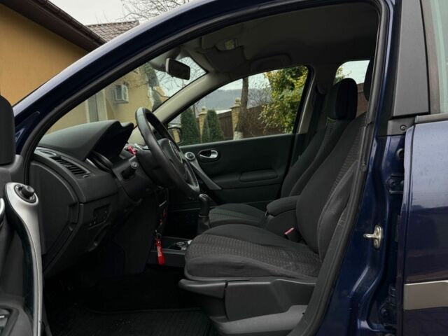 Синий Рено Меган, объемом двигателя 1.5 л и пробегом 253 тыс. км за 3500 $, фото 9 на Automoto.ua