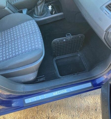 Синій Рено Меган, об'ємом двигуна 1.6 л та пробігом 226 тис. км за 5150 $, фото 33 на Automoto.ua