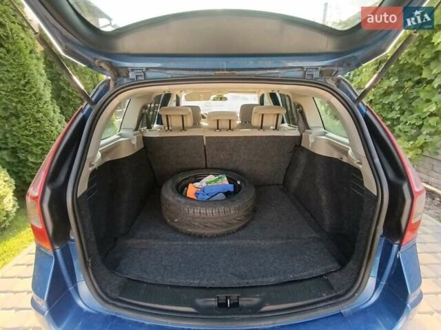 Синий Рено Меган, объемом двигателя 2 л и пробегом 218 тыс. км за 4990 $, фото 11 на Automoto.ua