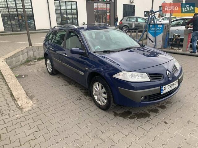 Синій Рено Меган, об'ємом двигуна 2 л та пробігом 329 тис. км за 4200 $, фото 2 на Automoto.ua
