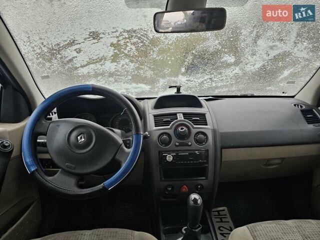 Синий Рено Меган, объемом двигателя 1.6 л и пробегом 200 тыс. км за 1400 $, фото 11 на Automoto.ua