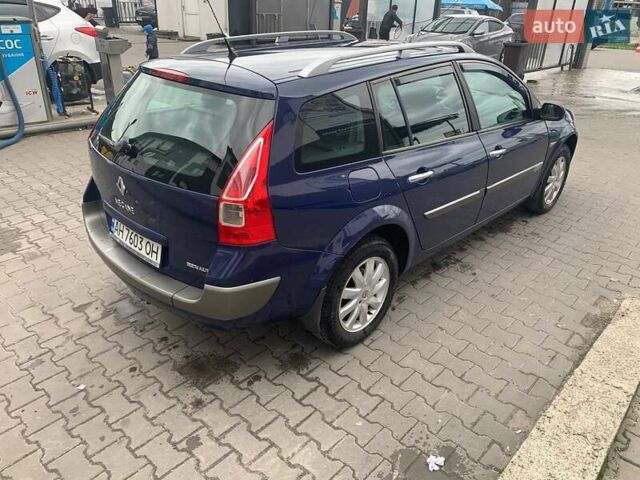 Синій Рено Меган, об'ємом двигуна 2 л та пробігом 329 тис. км за 4200 $, фото 3 на Automoto.ua