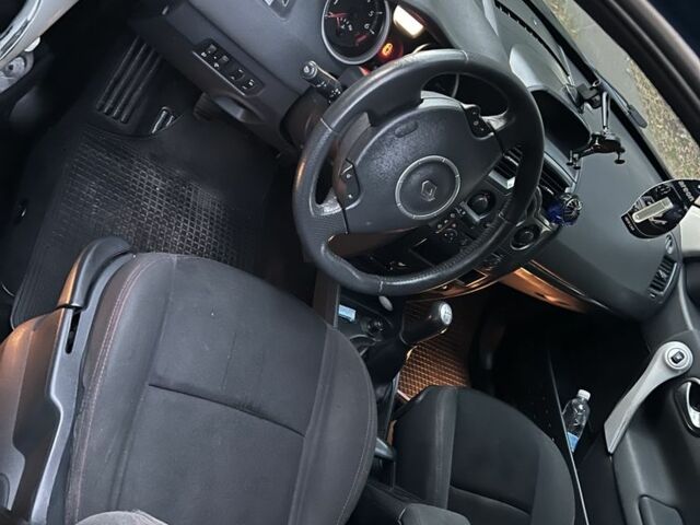 Синій Рено Меган, об'ємом двигуна 1.6 л та пробігом 30 тис. км за 4200 $, фото 17 на Automoto.ua