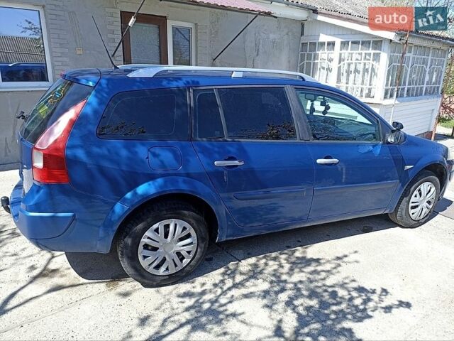 Синий Рено Меган, объемом двигателя 1.6 л и пробегом 265 тыс. км за 5650 $, фото 4 на Automoto.ua