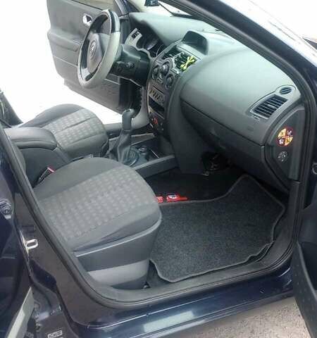 Синій Рено Меган, об'ємом двигуна 1.46 л та пробігом 350 тис. км за 4385 $, фото 11 на Automoto.ua