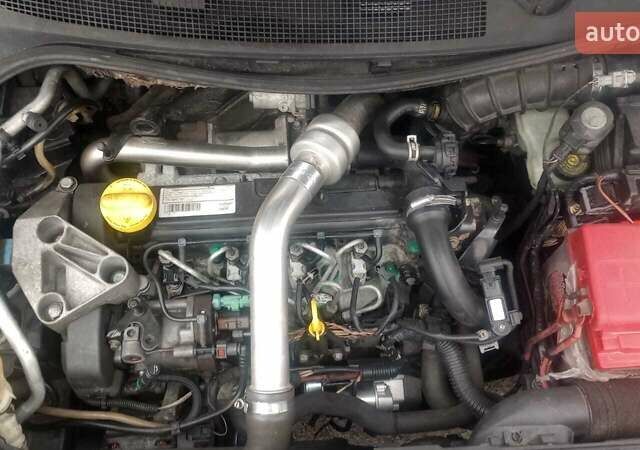 Синій Рено Меган, об'ємом двигуна 1.46 л та пробігом 350 тис. км за 4385 $, фото 9 на Automoto.ua