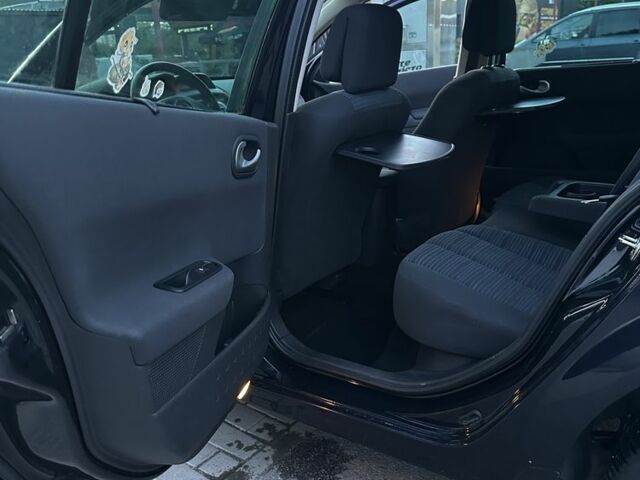 Синій Рено Меган, об'ємом двигуна 1.6 л та пробігом 100 тис. км за 5800 $, фото 10 на Automoto.ua