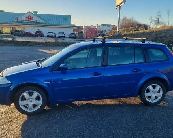 Синий Рено Меган, объемом двигателя 1.6 л и пробегом 300 тыс. км за 4200 $, фото 12 на Automoto.ua