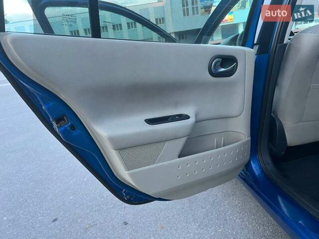 Рено Меган 2007 у Калиновке на Automoto.ua Синій Рено Меган, об'ємом двигуна 1.6 л та пробігом 260 тис. км за 4650 $, фото 26 на Automoto.ua