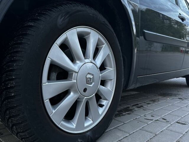 Синій Рено Меган, об'ємом двигуна 1.6 л та пробігом 100 тис. км за 5800 $, фото 4 на Automoto.ua