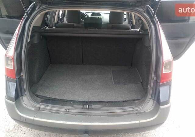 Синій Рено Меган, об'ємом двигуна 1.46 л та пробігом 350 тис. км за 4385 $, фото 13 на Automoto.ua