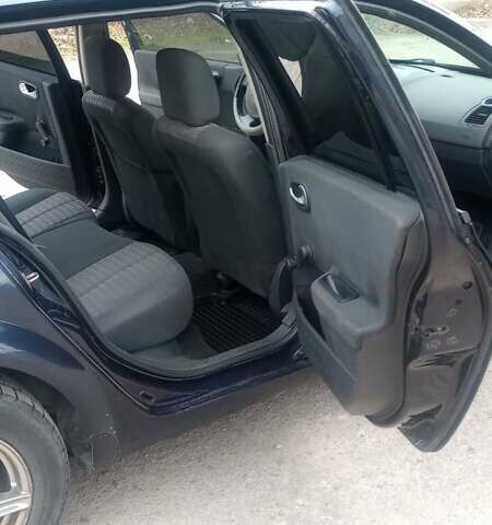 Синий Рено Меган, объемом двигателя 1.5 л и пробегом 170 тыс. км за 4100 $, фото 18 на Automoto.ua